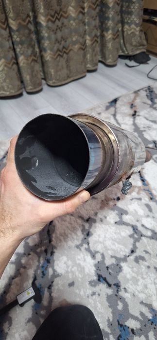 Продаю глушитель hks