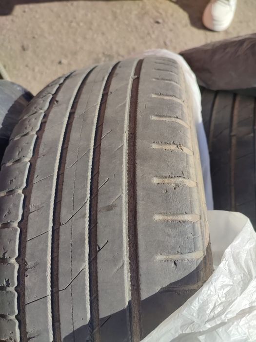 Продам шины б/у 205/65/R15