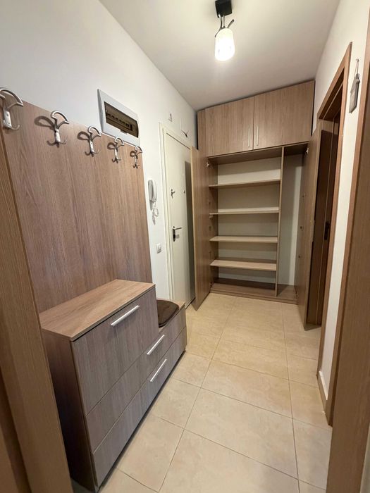 Inchiriez garsoniera decomandata in zona Titan - complex High Class Residence