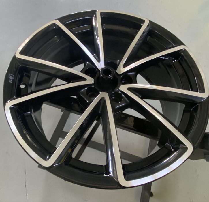 Reconditionare jante auto, vopsire jante auto, indreptat jante pe loc