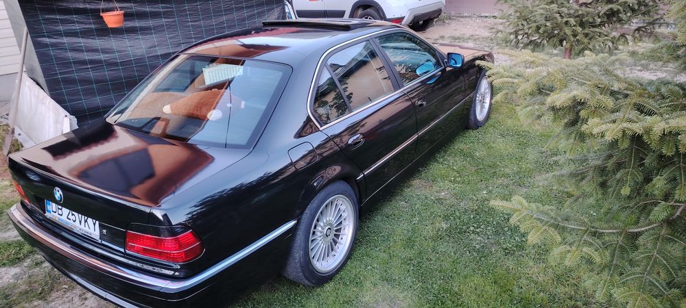 Vând BMW E38 1997
