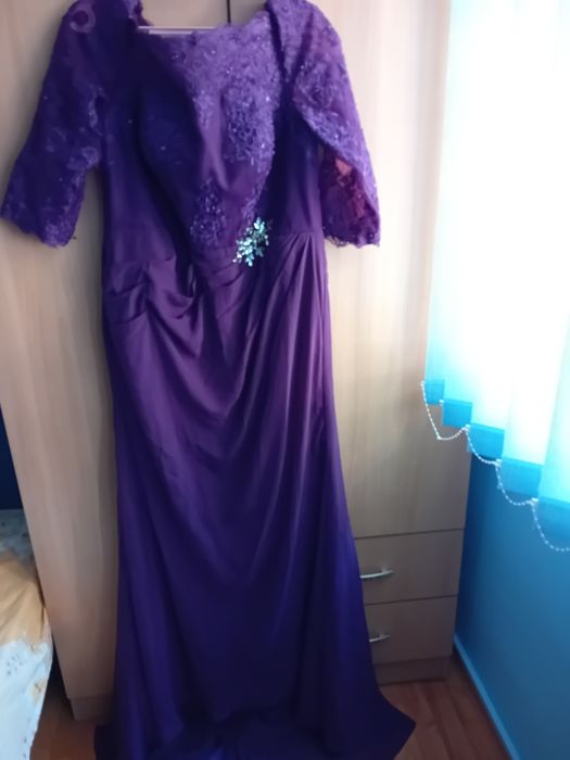 Vand rochie de ocazie