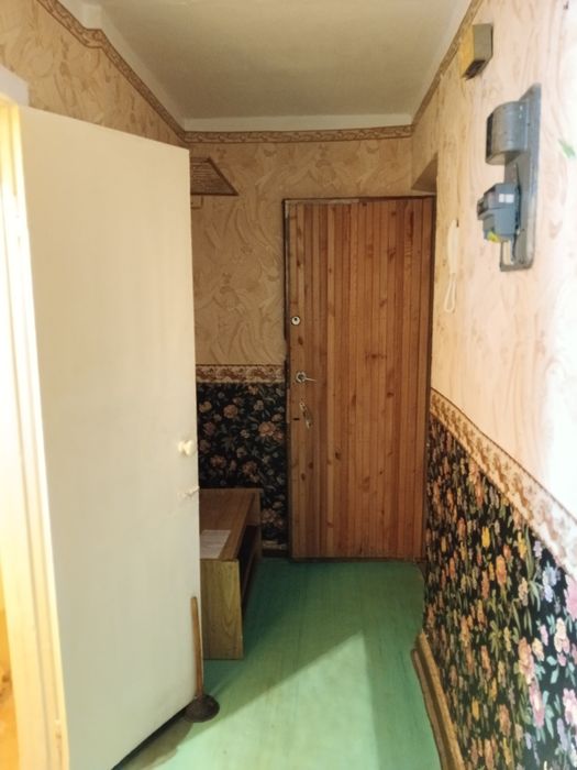 Продам  2 х комн. Квар. 2-30, 5 этаж