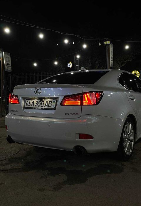 Lexus is300 | В хорошем состоянии