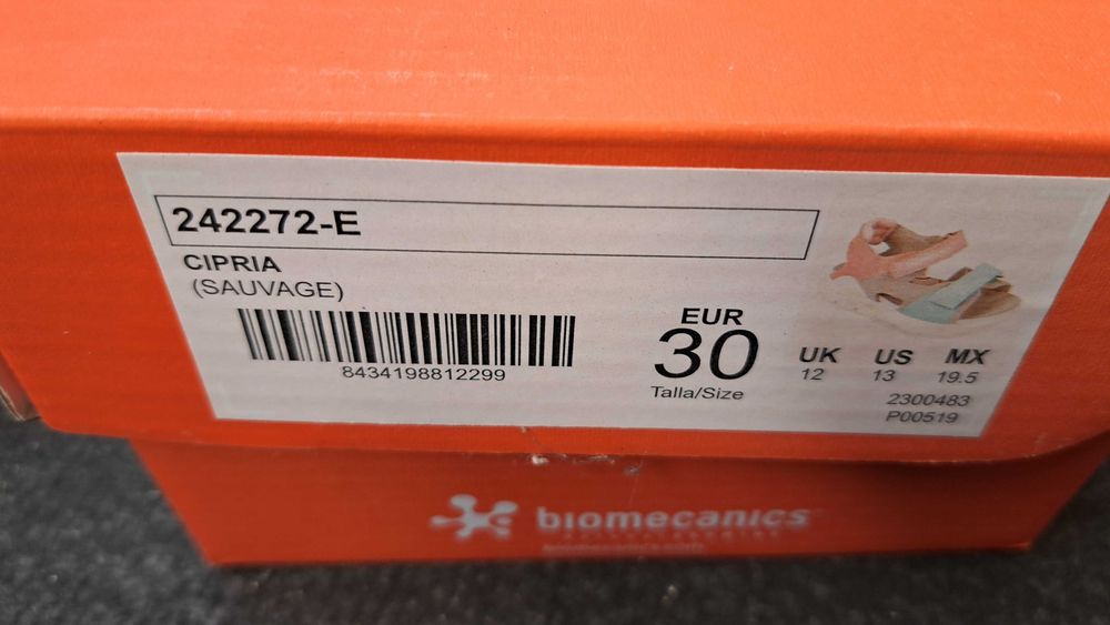 Сандали Biomehanics 30