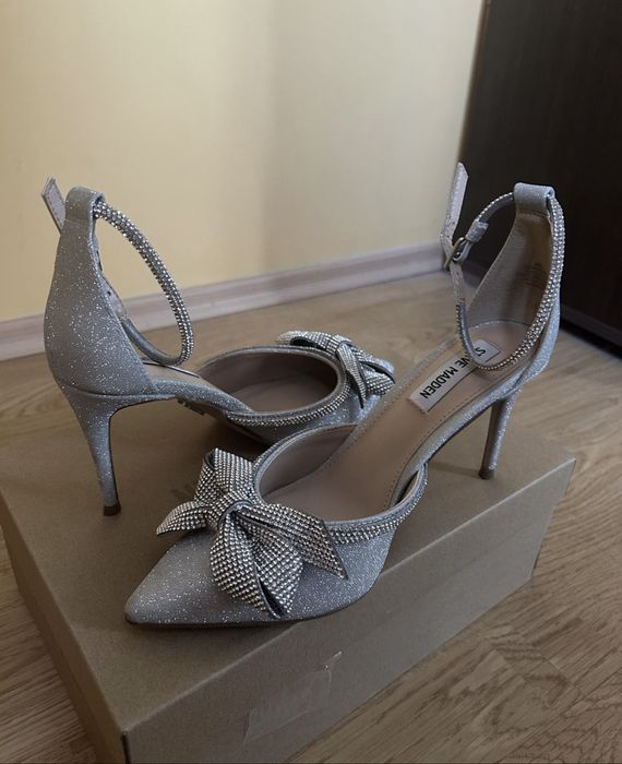 Елегантни обувки Steve Maden