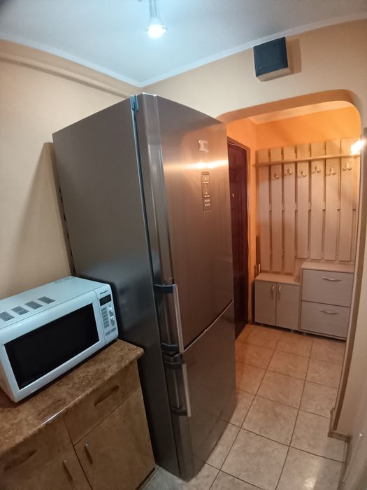 Închiriez apartament 2 camere