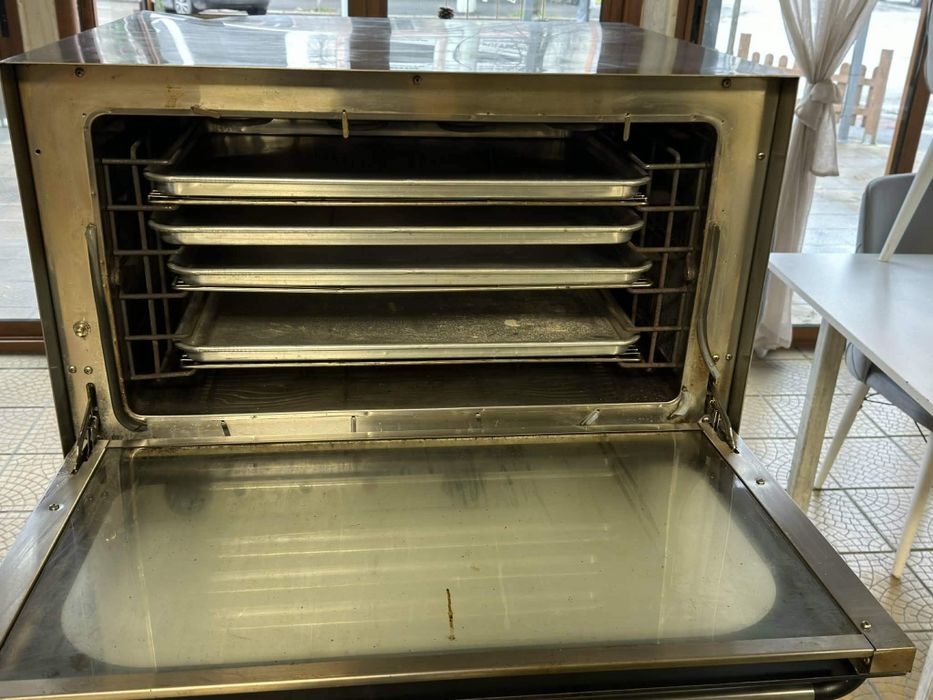 Конвектомат с 5 тави