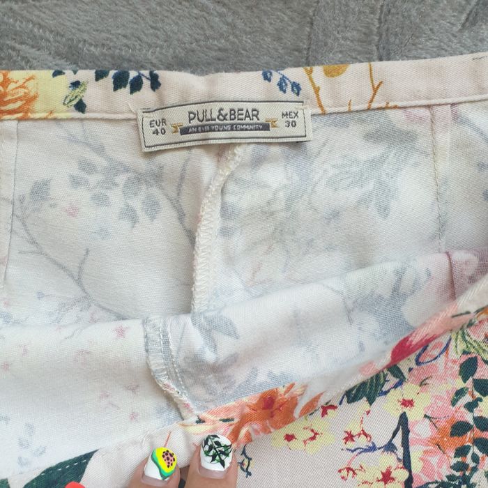 Дамска пола desigual, Levi's,pull&bear,stradivarius