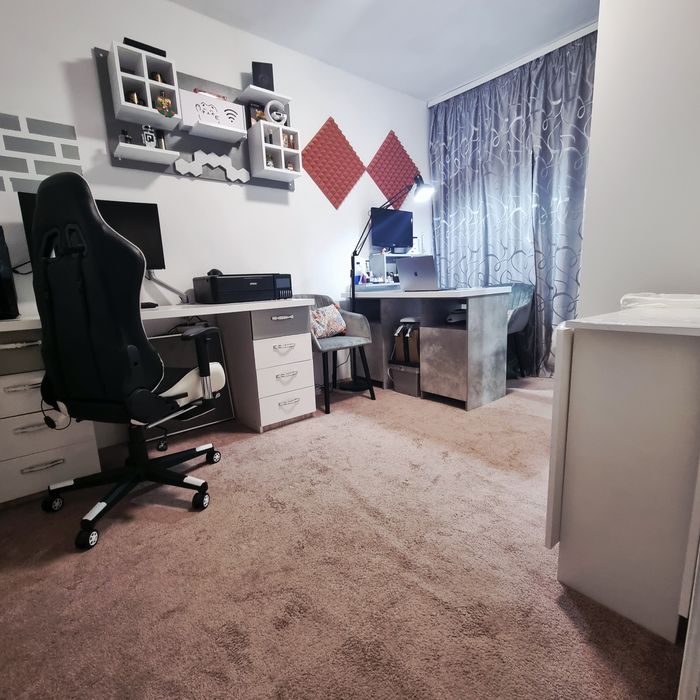 Apartament 3 camere - semidecomandat - etaj 1 - Micro 17