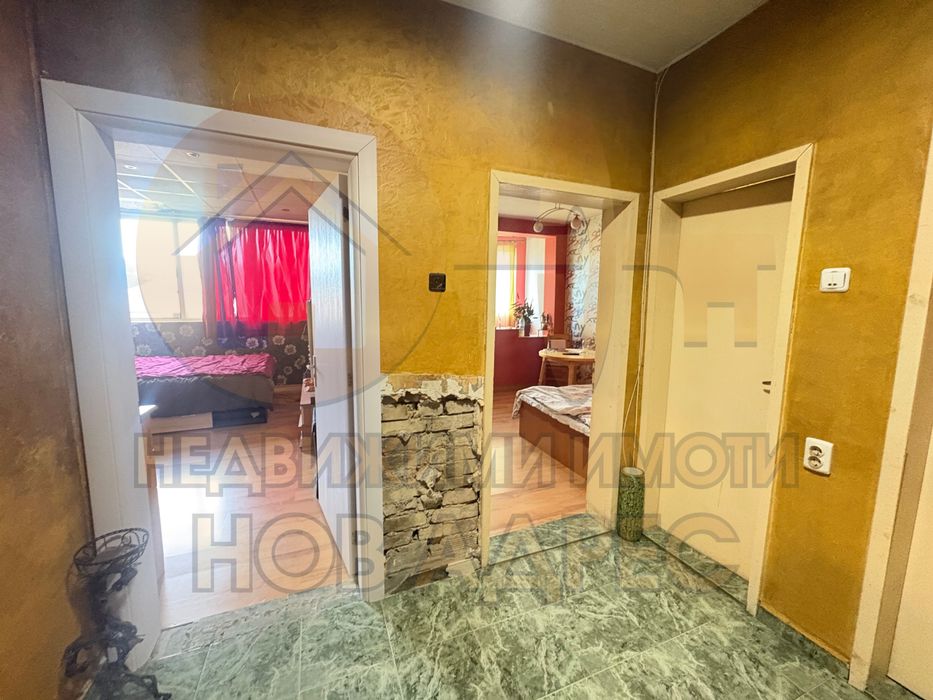 Продава се Двустаен апартамент в Търговище, Боровец - 56 кв.м за 1093 €/кв.м - Снимка #2