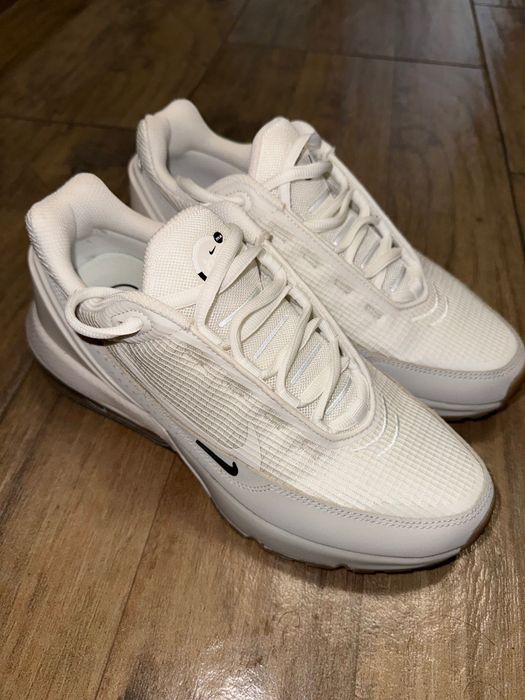 Nike Air Max Pulse 42