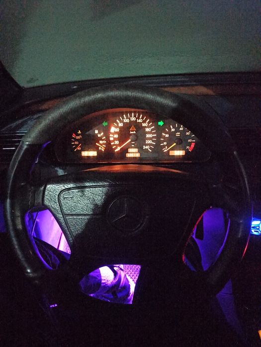 Продам мерса в хорошем состоянии