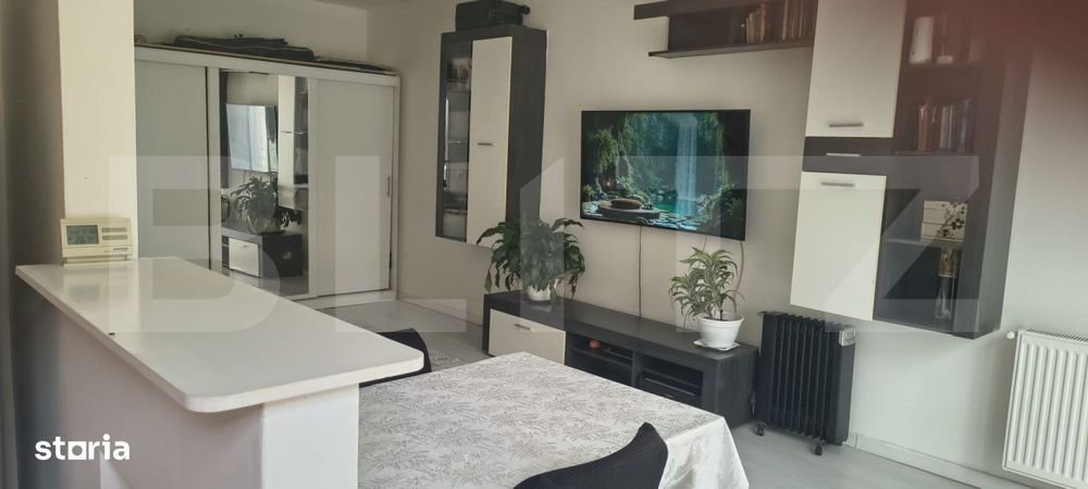 Apartament decomandat, 40 mp, etaj 1, zona Porii