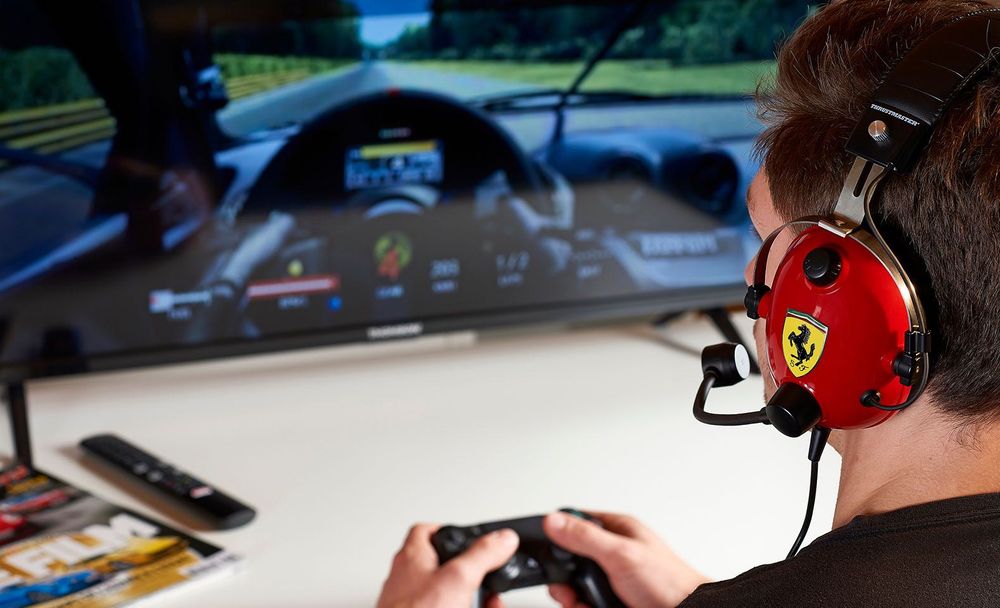 Игровая гарнитура Thrustmaster T.RACING DTS FERRARI EDITION