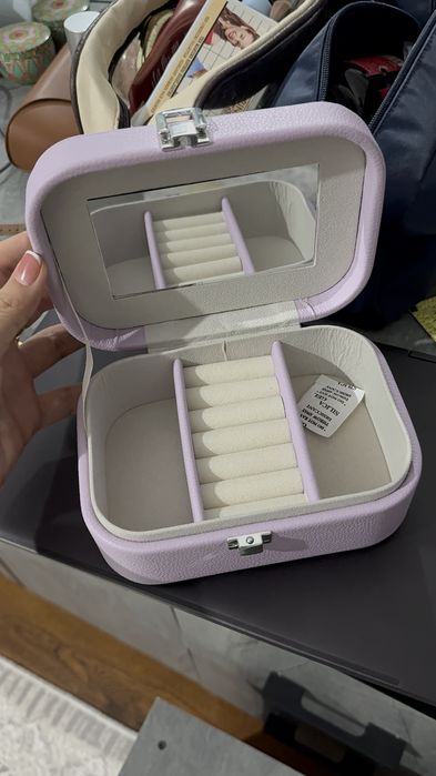 Organizer charm fioletviy rangda