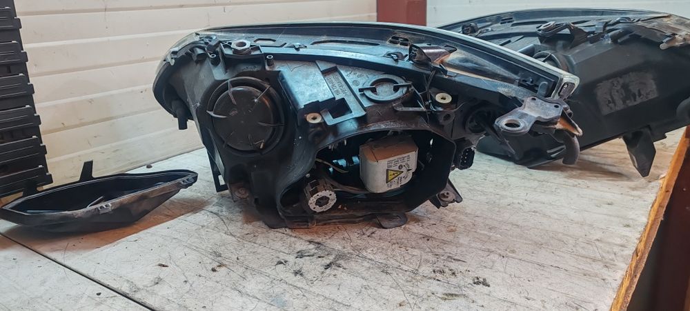 Far BMW E60 E61 800lei bucata