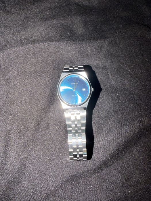 Часовник Casio син циферблат НОВ