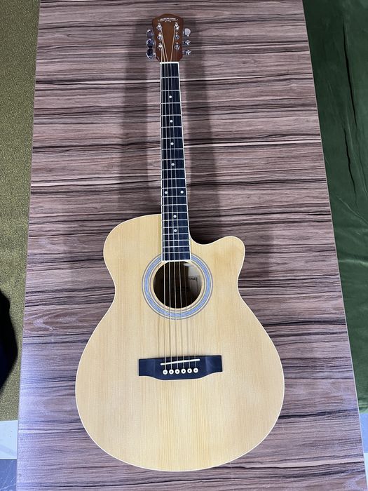 Гитара в отличном состоянии