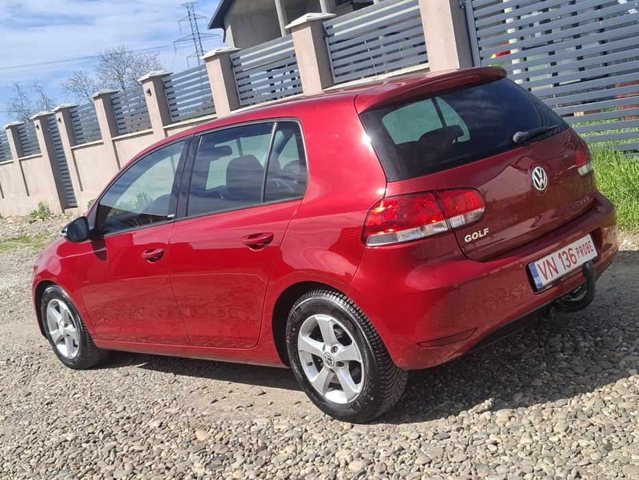 VW GOLF model STYLE 1.2 TSI Stare impecabila  revizii totale !