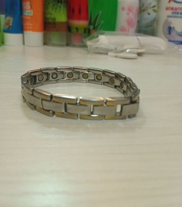 Магнитный браслет