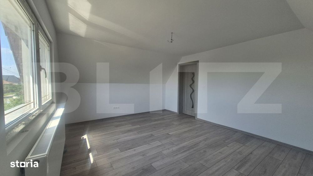 Casa cu 3 dormitoare de vanzare, 150 mp, teren 1345 mp, zona Lazuri
