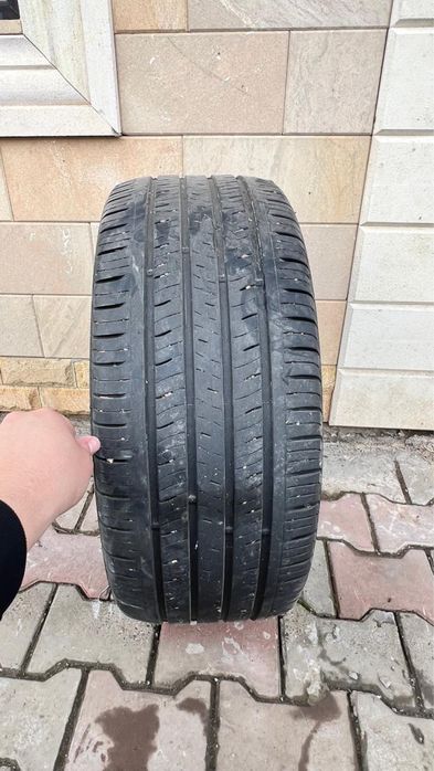 Продам комплект резины R18