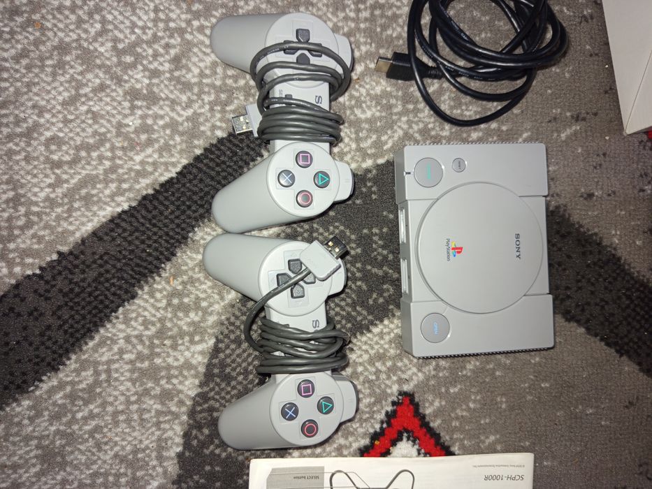 Consola PlayStation 1 (PS clasic). Impecabilă ,FULL BOX (de colecție)