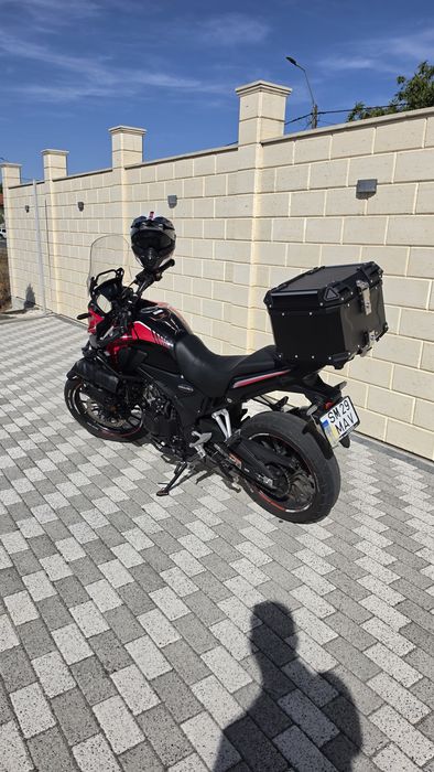 Motocicleta Honda CB500X 2023