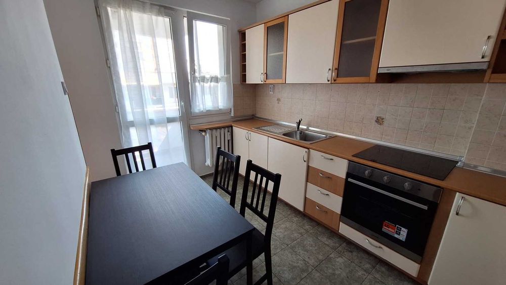 Дава се под наем Четиристаен апартамент в София, Център - 120 кв.м за 849 € - Снимка #2