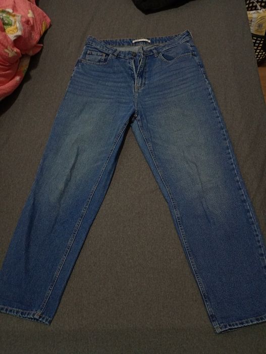 Blugi albaștri mărimea 42