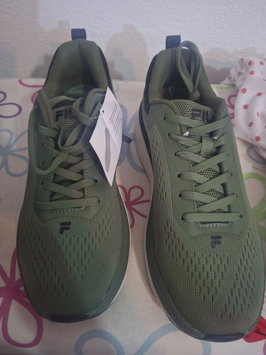 Adidasi Fila  noi