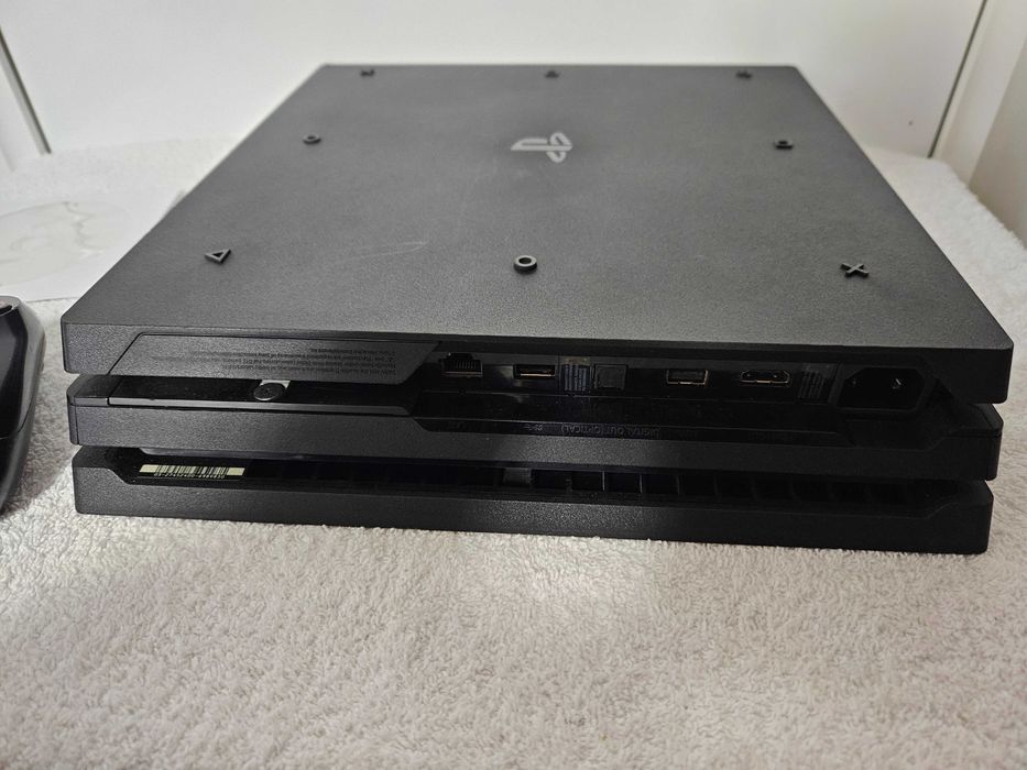 consola ps4 pro / playstation 4 pro 4k 1Tb modata cuh 7016b