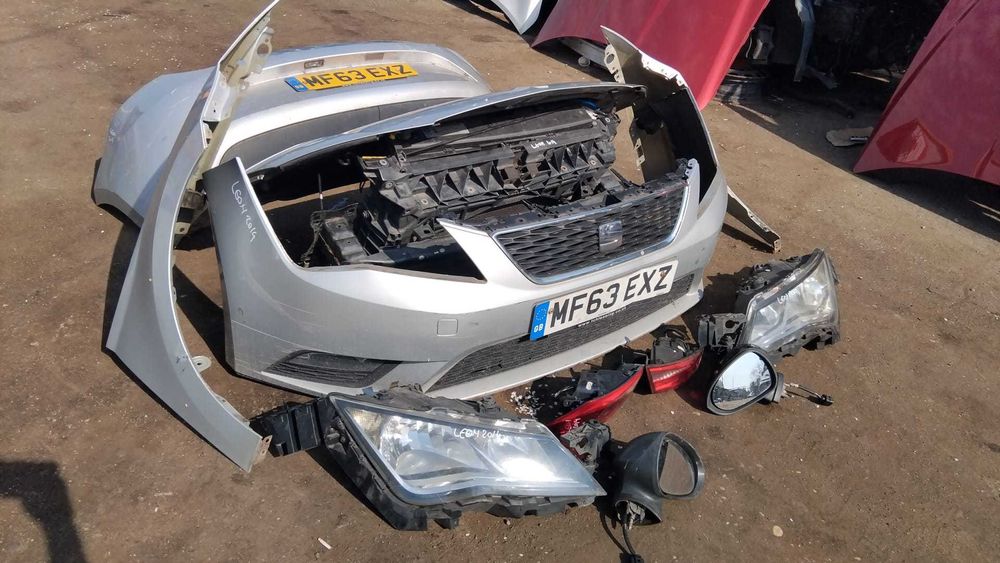 Bara fata Seat Leon an 2014