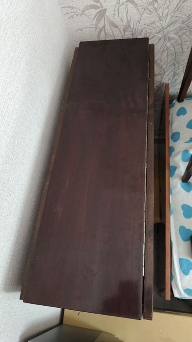 Продам стол книжку советская