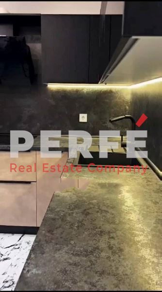 Дава се под наем Двустаен апартамент в Бургас, Лазур - 70 кв.м за 714 € - Снимка #2