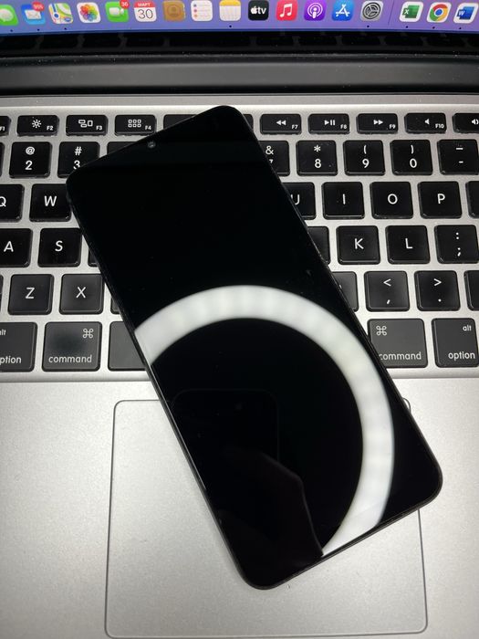 Телефон Vivo Y31