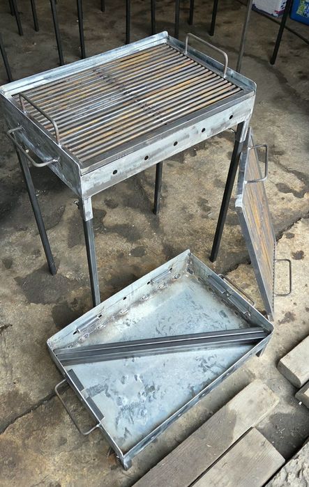 Gratar 600 x 400 cu picioare detasabile