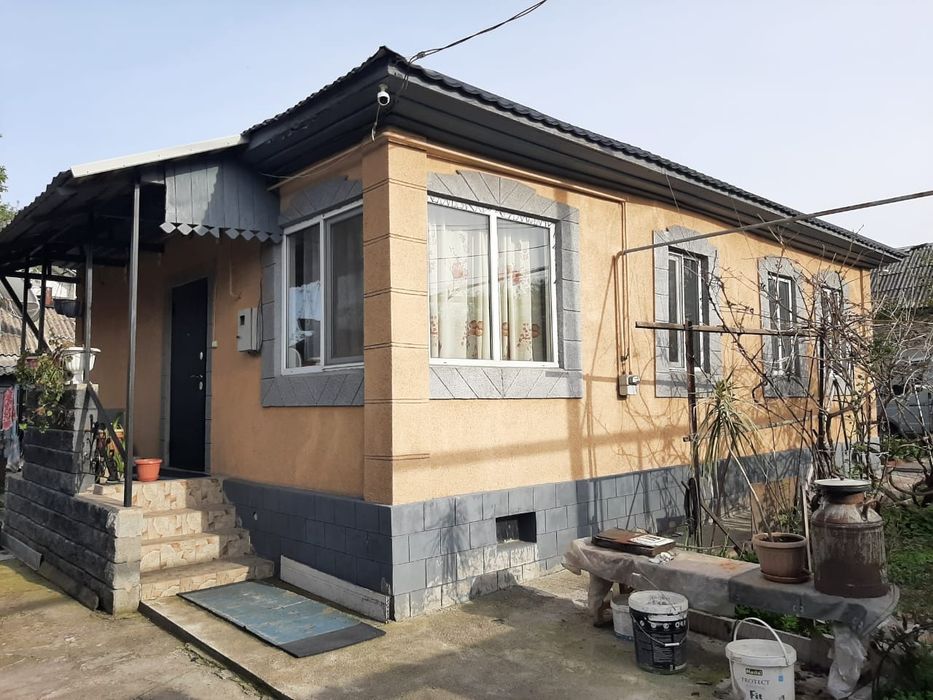 Продам  кирпичный  дом