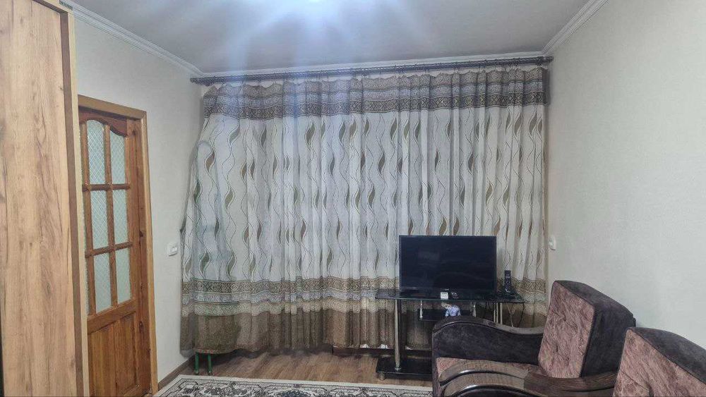 Продаю  квартиру Чиланзар 2 квартал  1 ком Своя