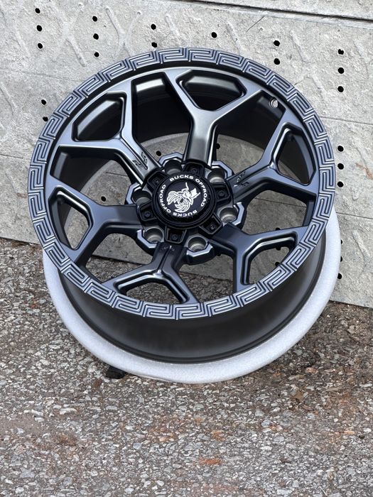 Off Road Джанти 17 “ цола 6х139.7 чисто нови минусови