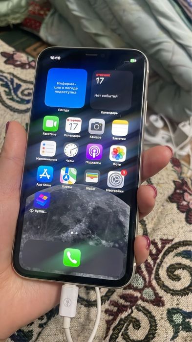 Айфон 11 , в отличном состоянии
