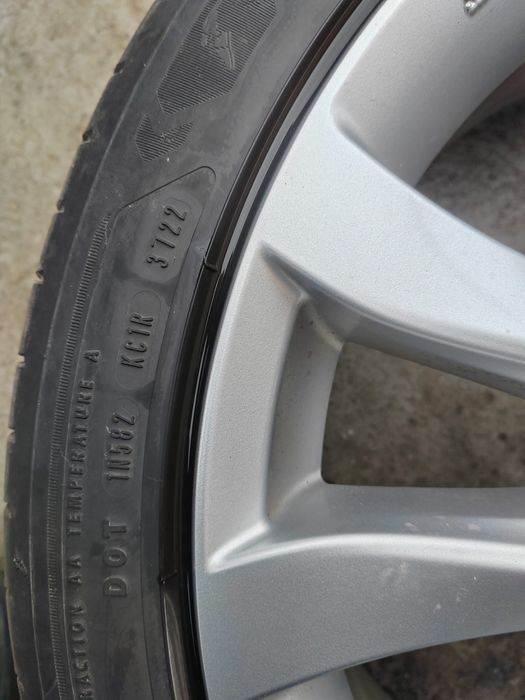 Set jante cu anvelope R19