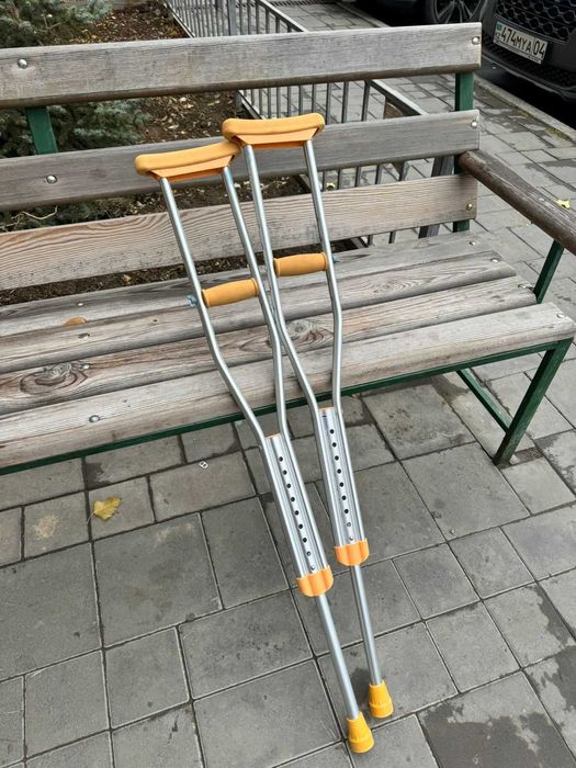 Костыль подмышечный