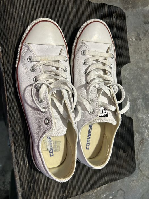 Vind Tenesi Converse!