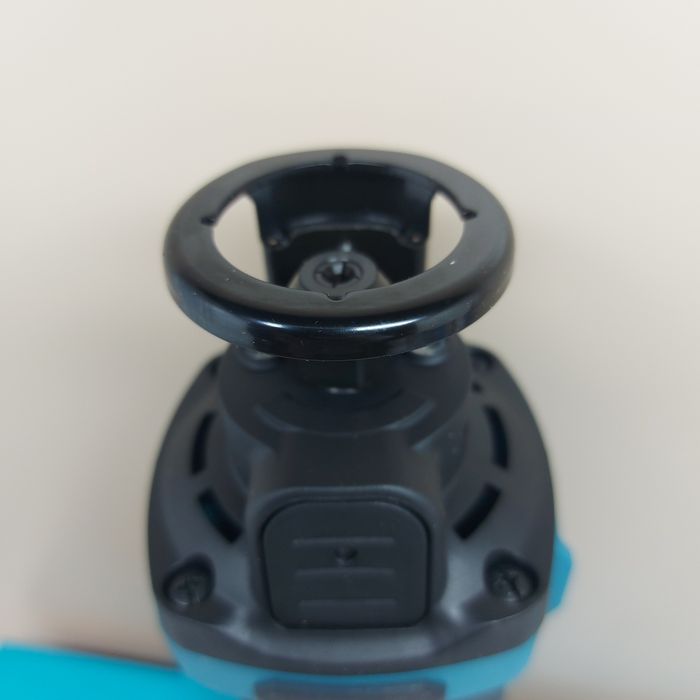 ПРОМОЦИЯ.Акумулаторна безчеткова фреза за гипсокартон Makita DCO181Z