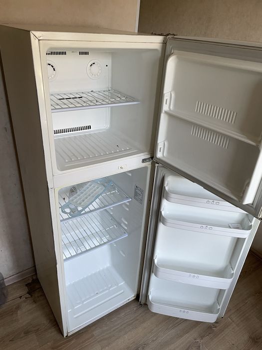 Продам холодильник Б/у, не дорого
