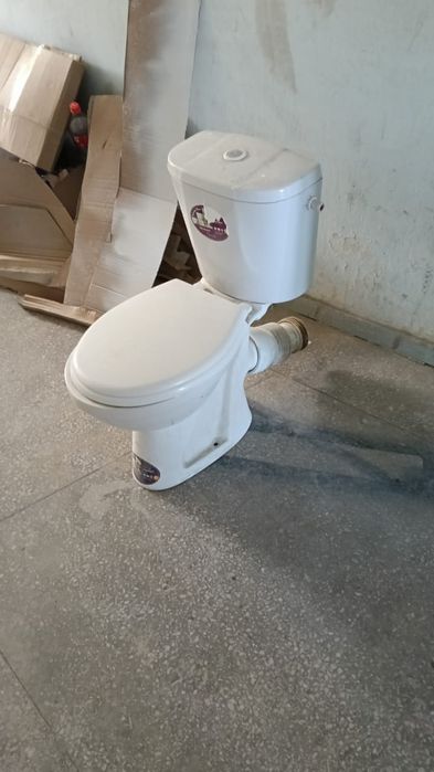 Продам унитаз для ремонтников