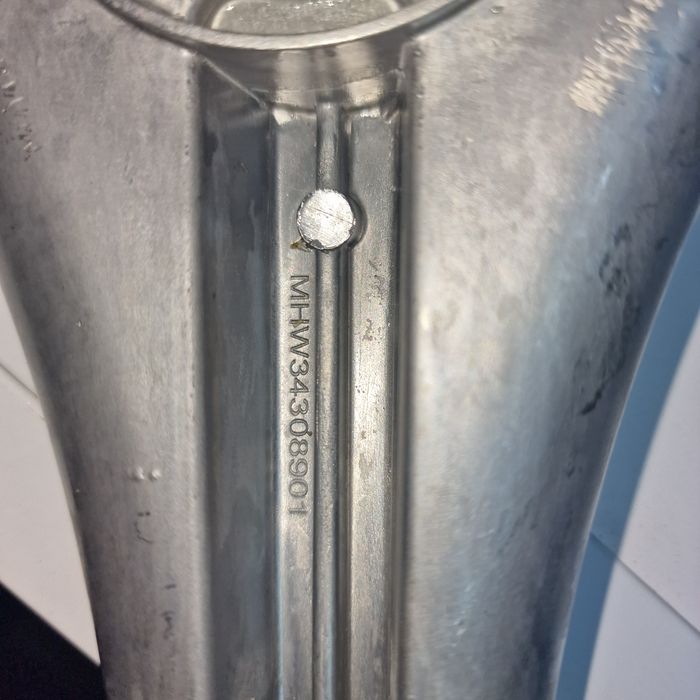 Продам крестовина на LG