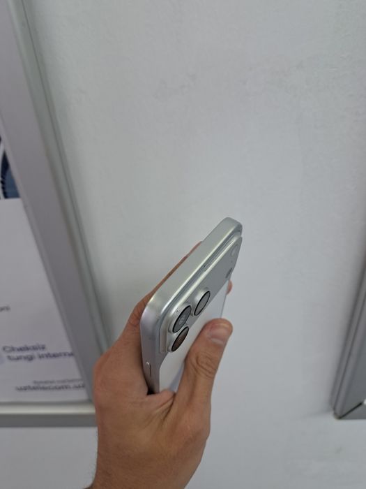 iPhone 17 pro max память 1ТВ хитой варианти